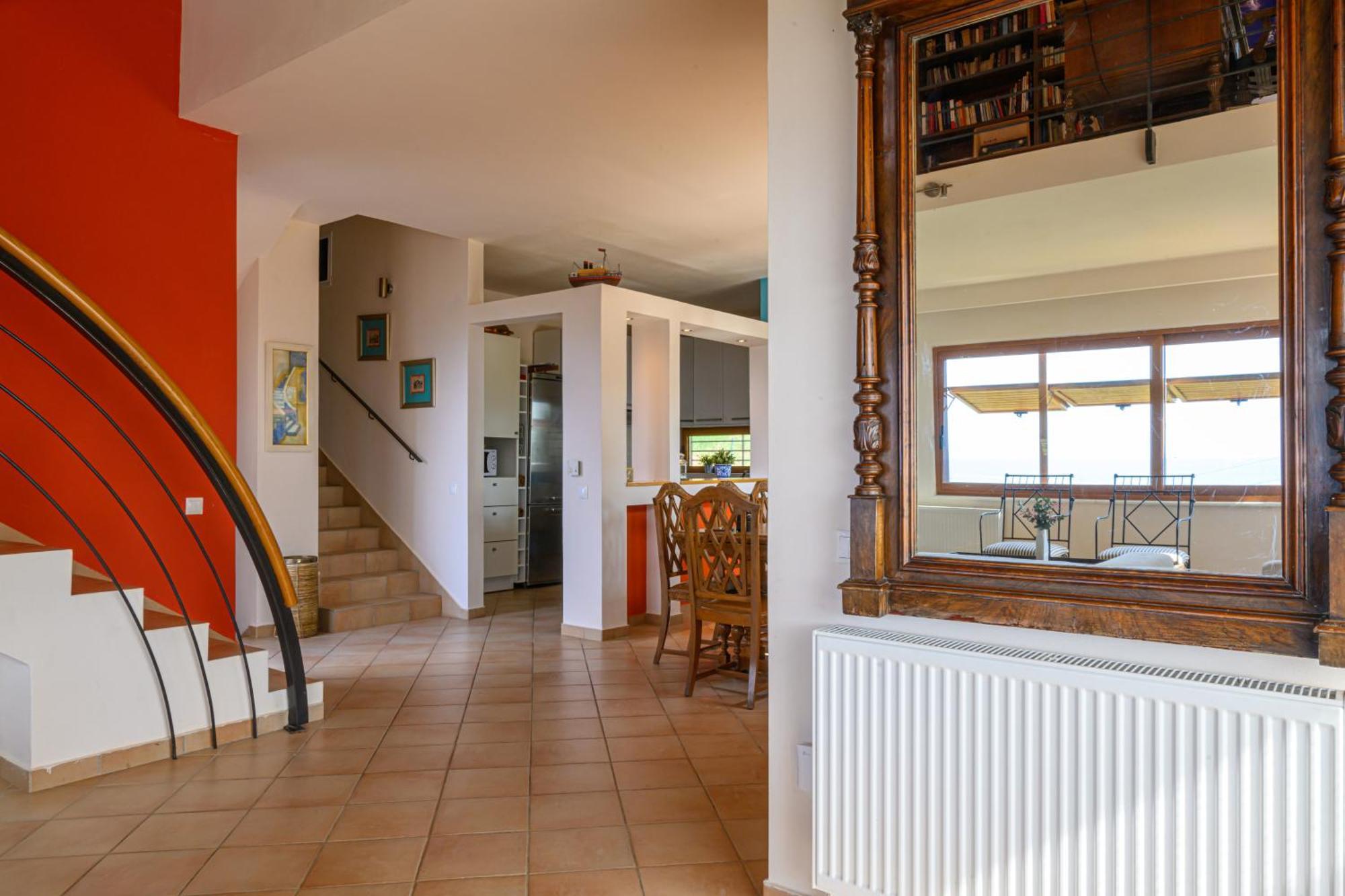 Mani Tower Villa Akrogiali Eksteriør billede