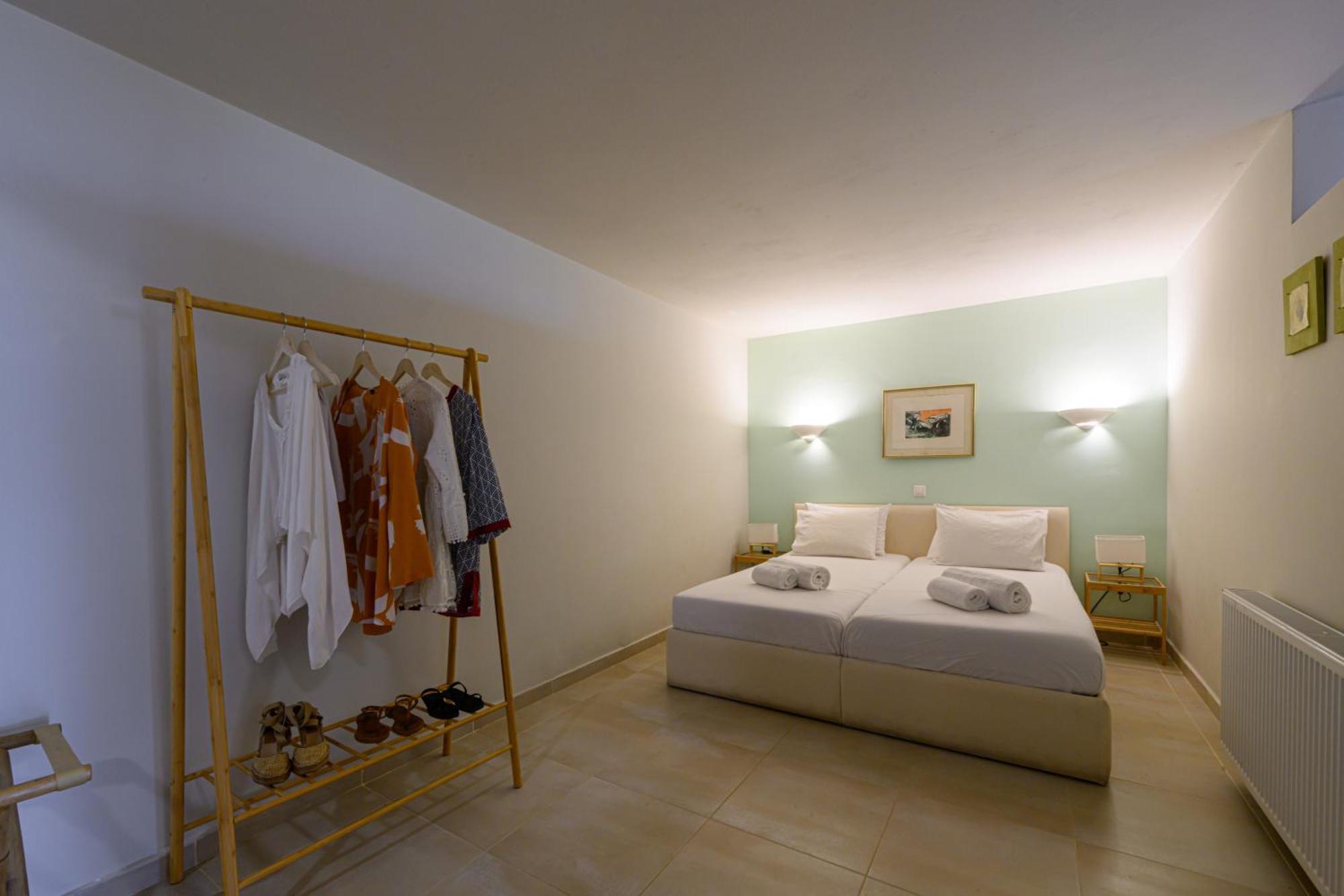 Mani Tower Villa Akrogiali Eksteriør billede