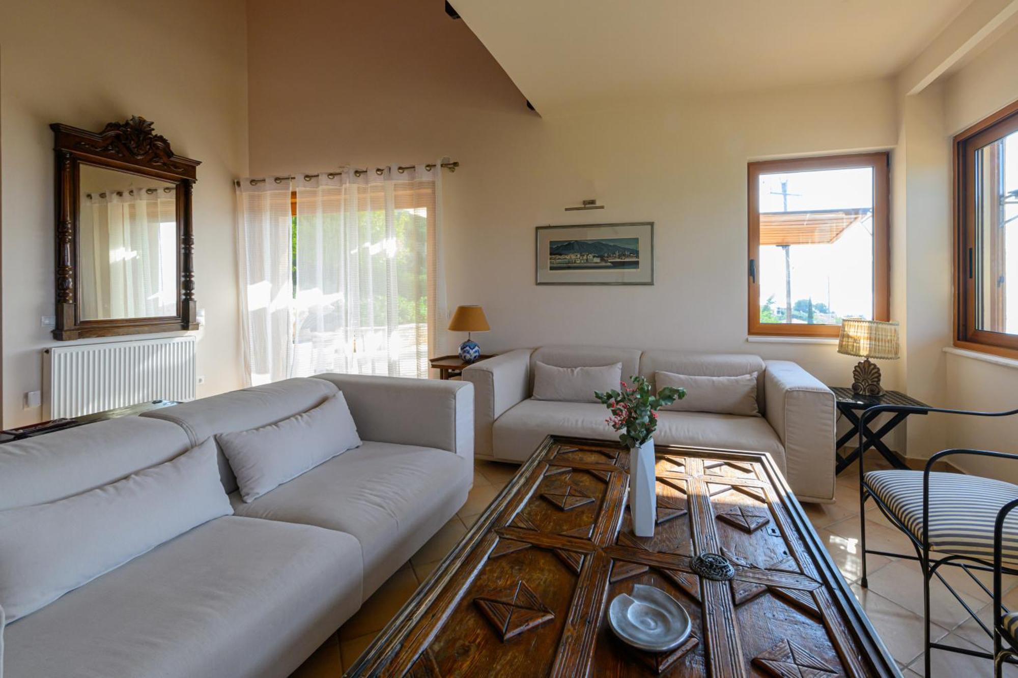 Mani Tower Villa Akrogiali Eksteriør billede