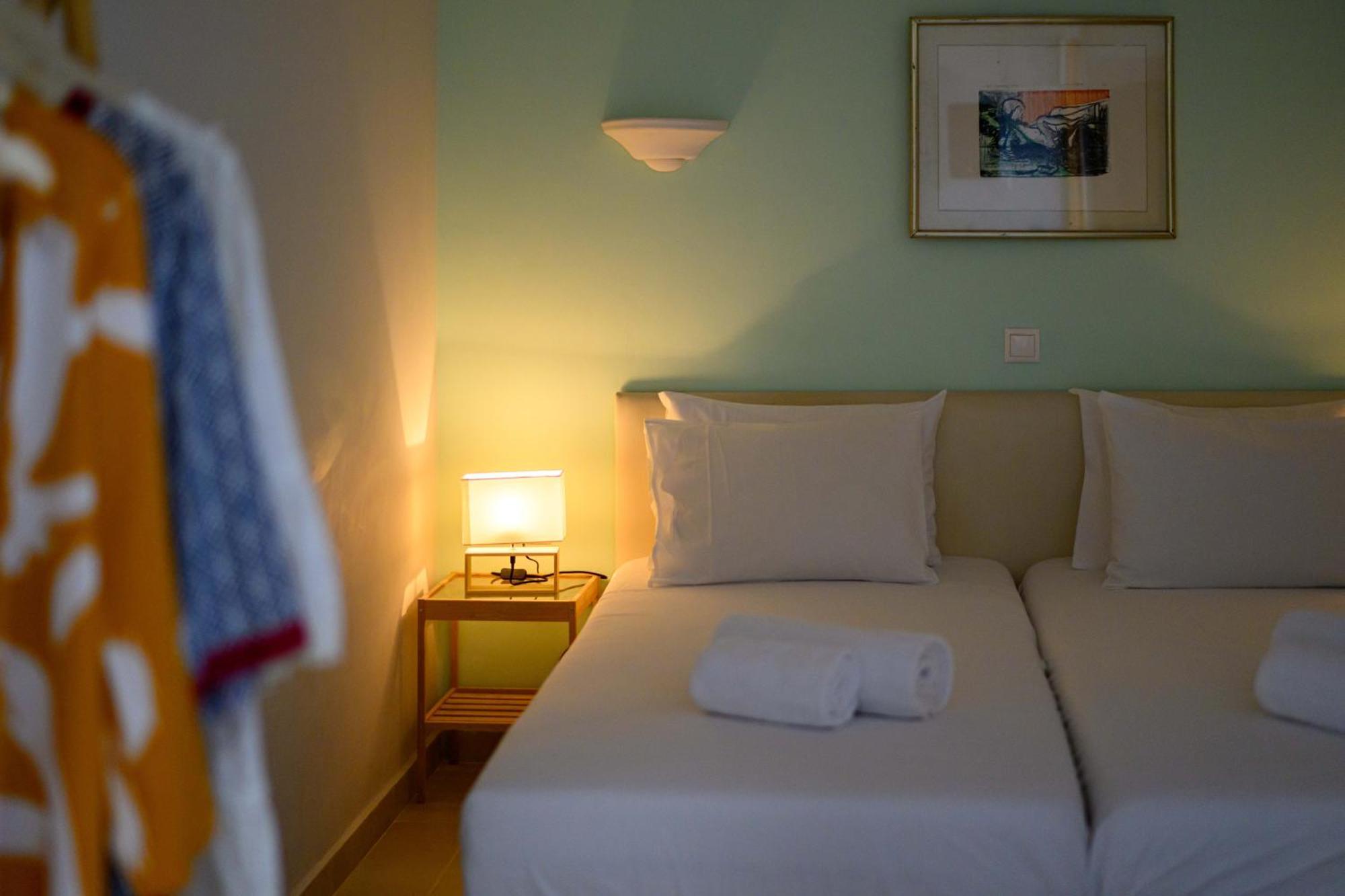 Mani Tower Villa Akrogiali Eksteriør billede